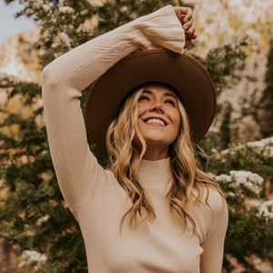 NWT ROOLEE Ring A Bell Sleeve Blouse